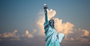 美宝一定要提早学英语，国内3万块/年，到美国一年得$3万刀！