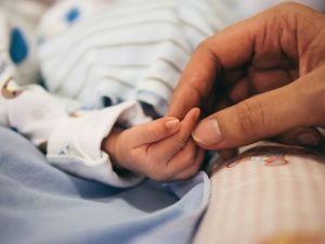 终极问题，带美宝去美国上学，还是留在国内！？